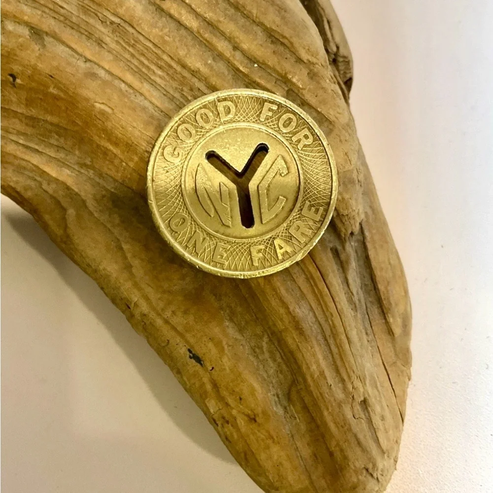 Vintage New York City Subway Token, Vintage New York City Transit Token - Picture 6 of 7
